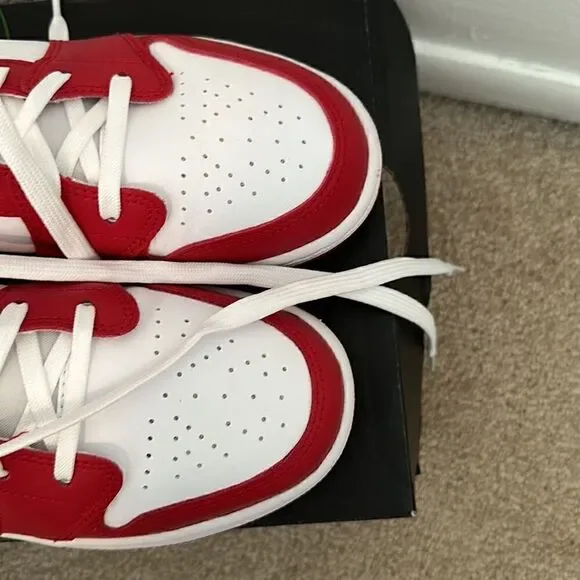 Nike Dunk 5.5Y women’s 7. Red and white